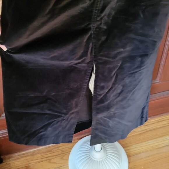 Eddie Bauer Womens Black Velvet Midi Skirt Size 12 - Picture 2 of 6